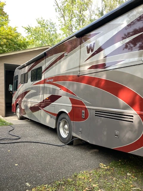 Winnebago Journey RV